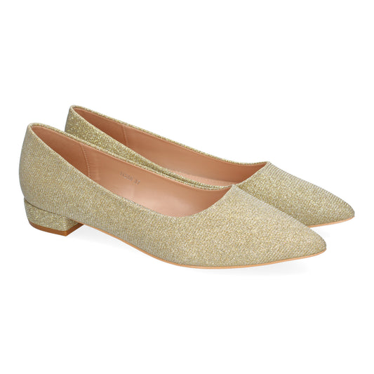 Bailarinas o francesitas de mujer en color dorado (oro), diseño clásico sin cierre y punta fina.