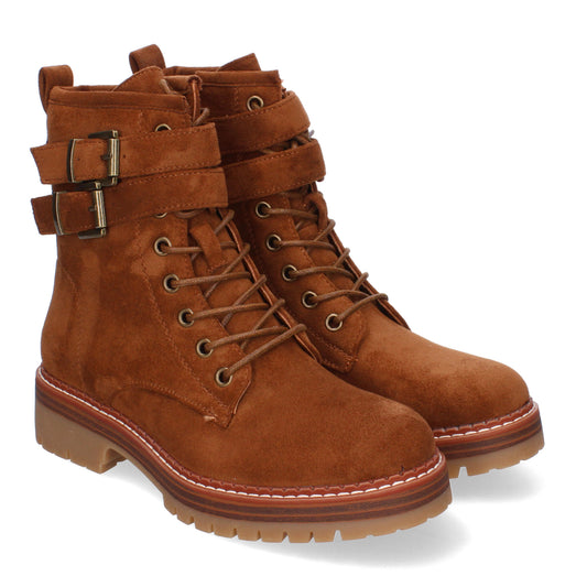 Botas camel hebillas suela dentada