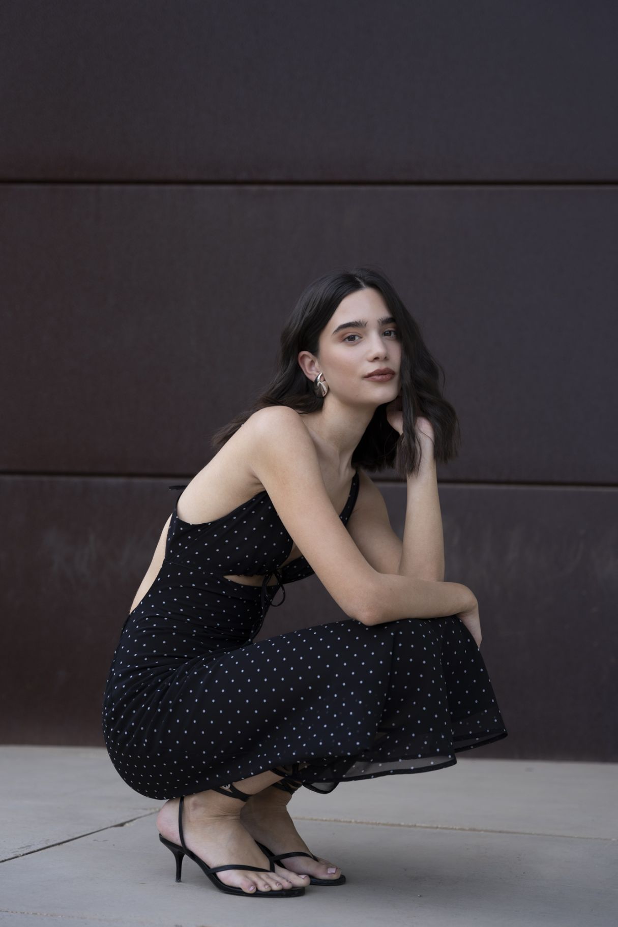 Vestido midi estampado lunares, vestido elegante para mujer de Emarola & Co