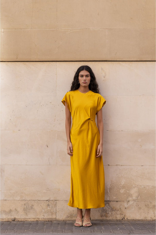 Vestido satinado, vestido nudo satinado