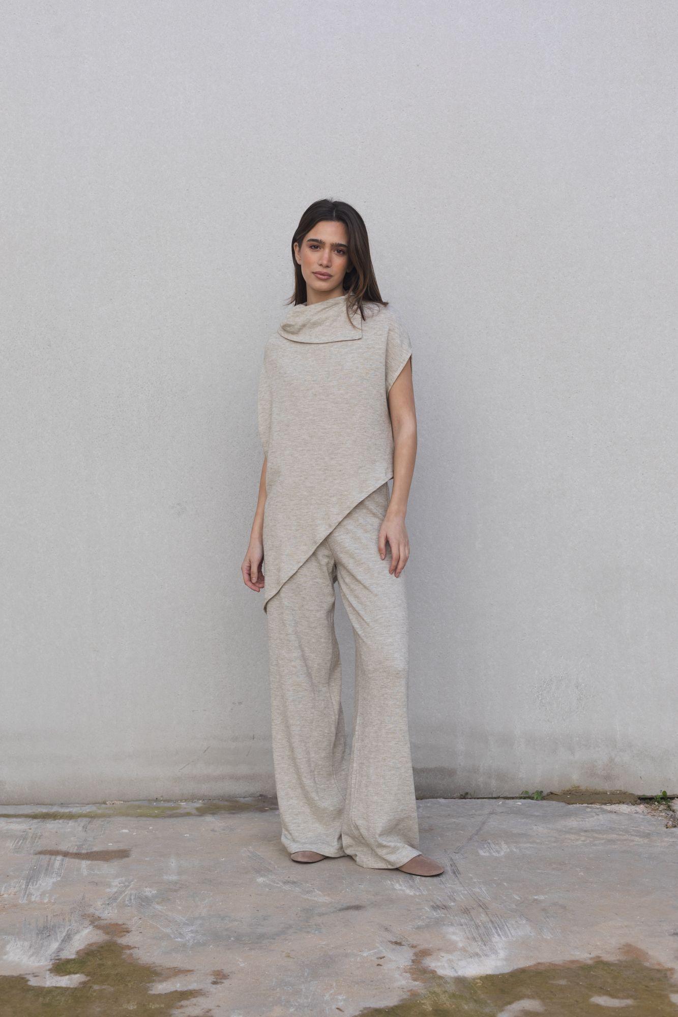 Jersey de punto con diseño de efecto capa o poncho