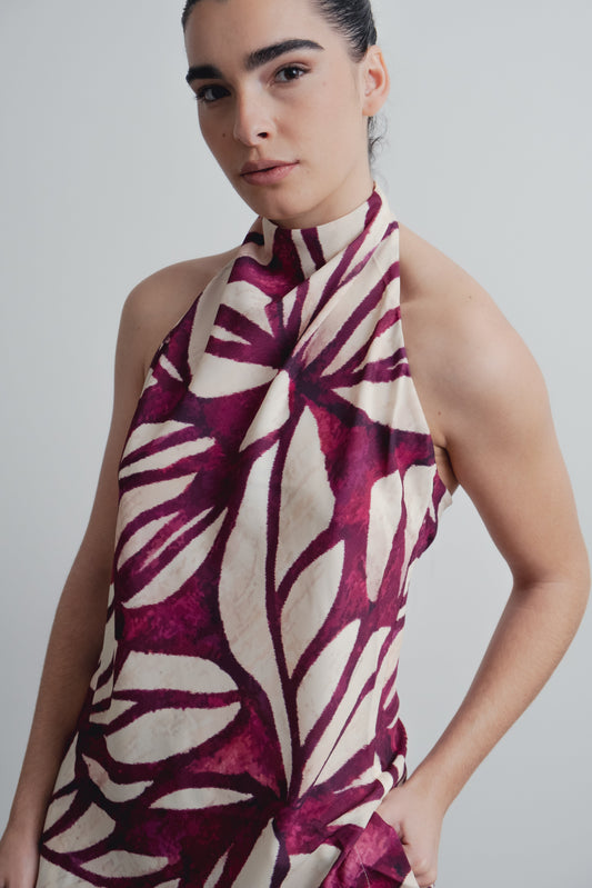 Top de cuello halter elegante para mujer color burdeos con estampado abstracto, cuerpo fluido sin mangas de fiesta o casual elevado