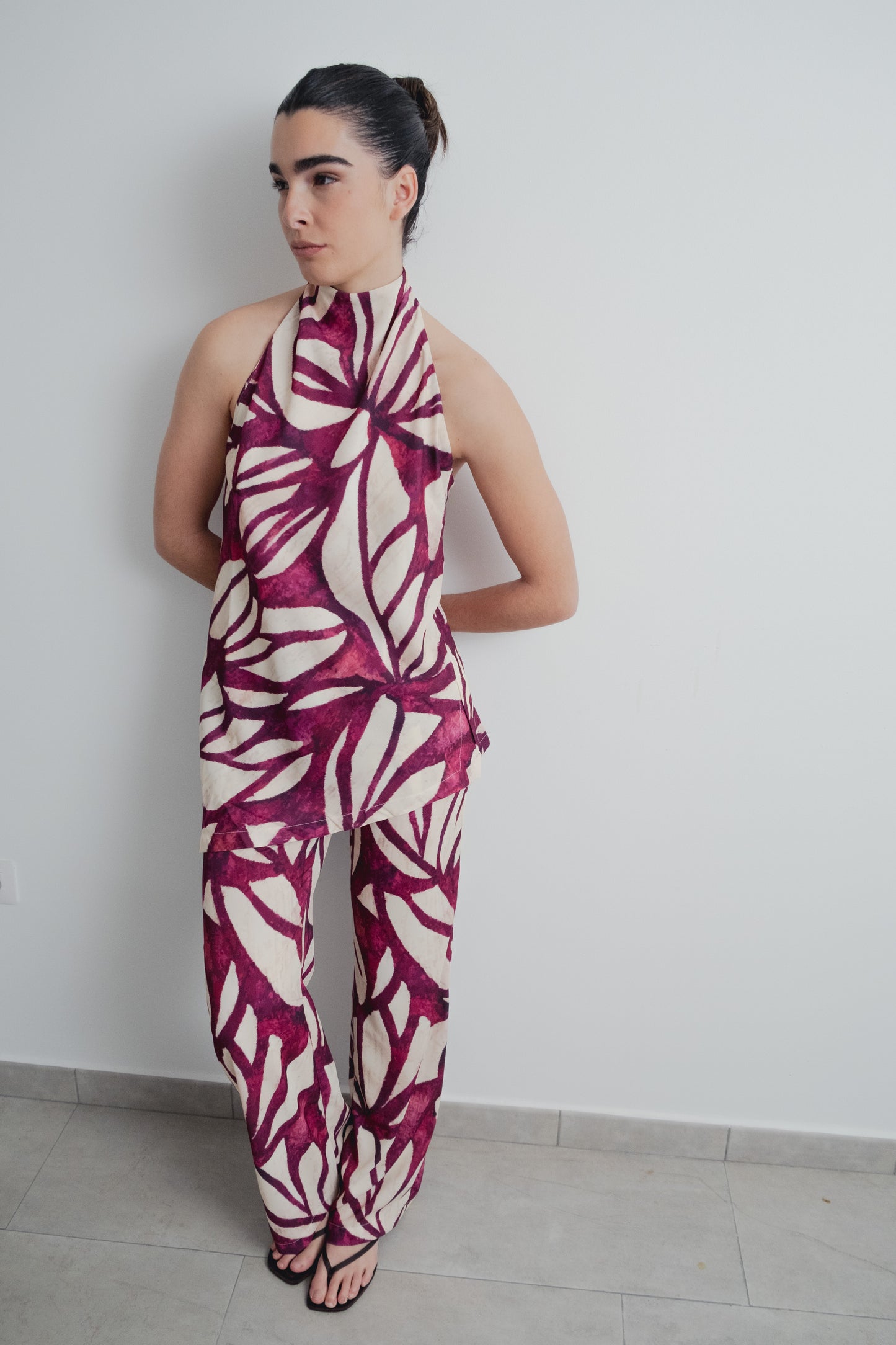 Pantalón fluido con estampado bohemio de tiro alto