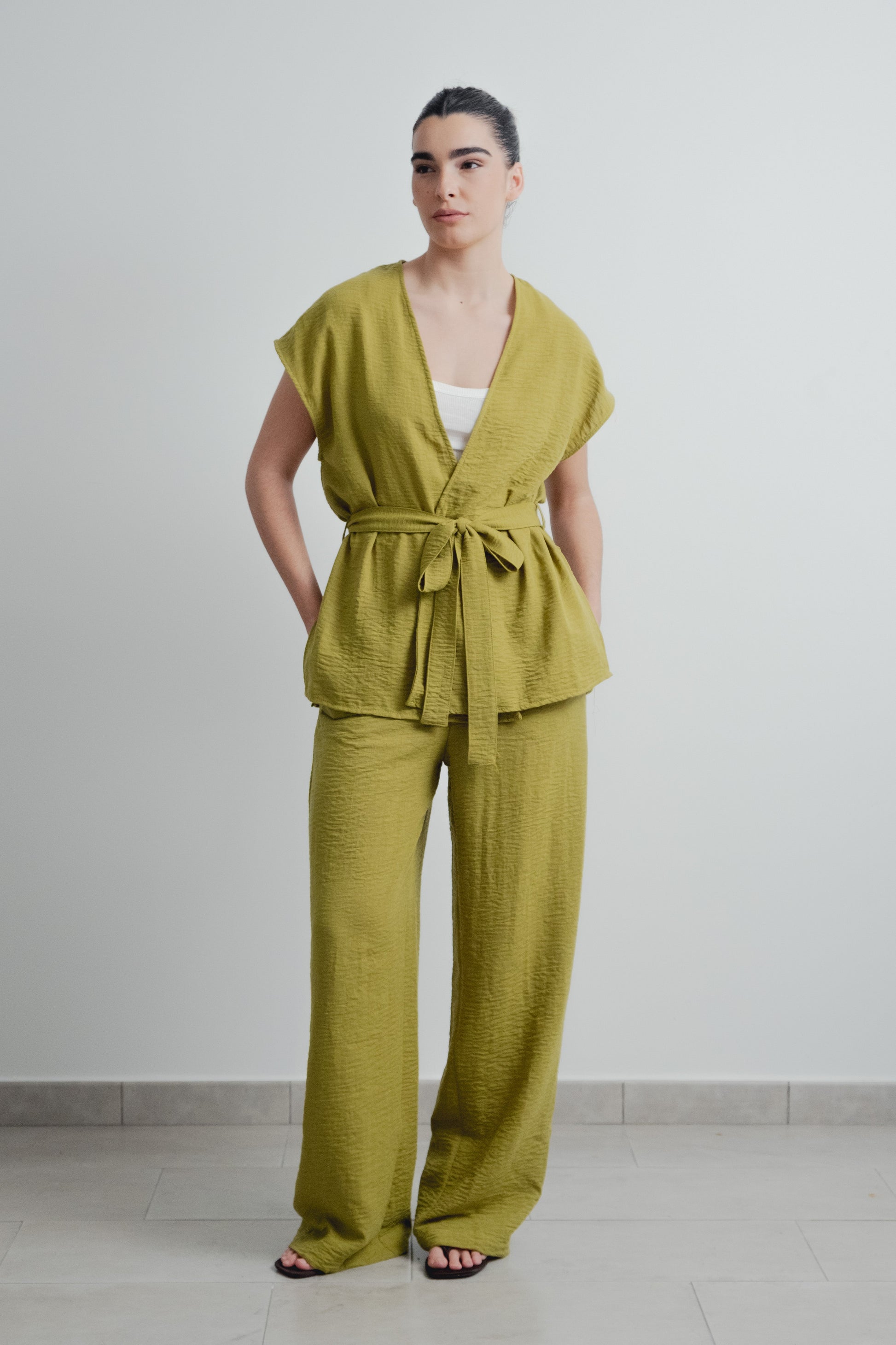 Pantalón fluido verde cintura elástica mujer
