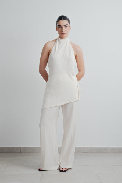 Pantalón fluido beige pernera recta diseño español