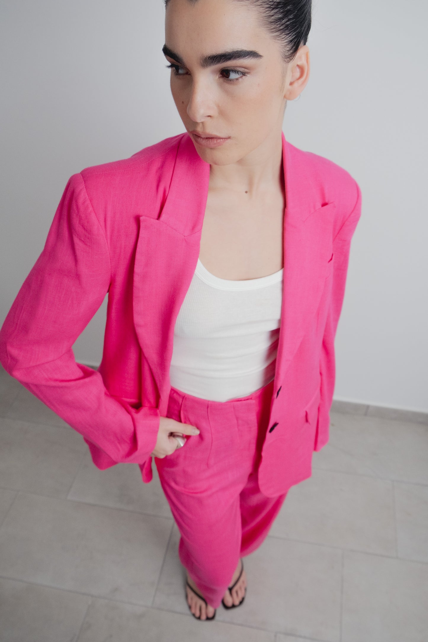 Pantalón lino fucsia recto mujer diseño nacional