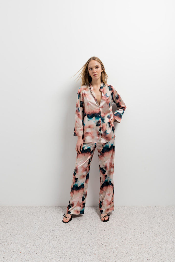 Camisa fluida con estampado tie-dye