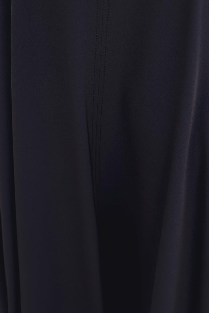 Vestido Midi de Cuello Redondo y Bajo con Nesgas