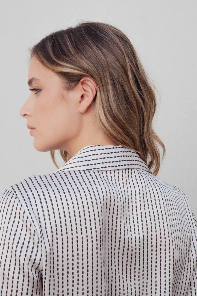 Camisa satinada de rayas finas - Oversize/Fluida