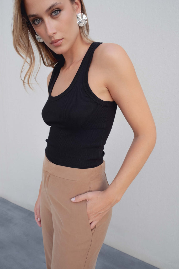 Pantalón Recto de Tejido Fluido con Bolsillos