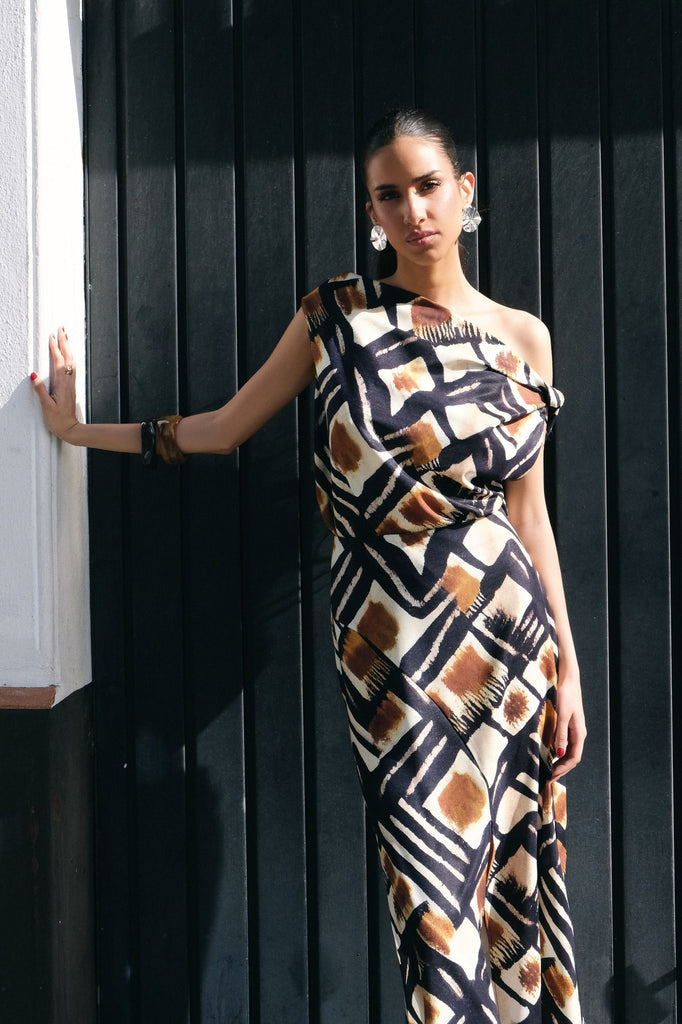 Cuerpo Asimétrico de una Manga con Estampado Étnico