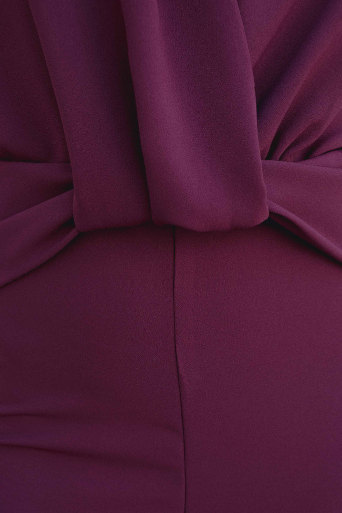 Mono de Cuello Halter con Nudo Delantero y Espalda Descubierta