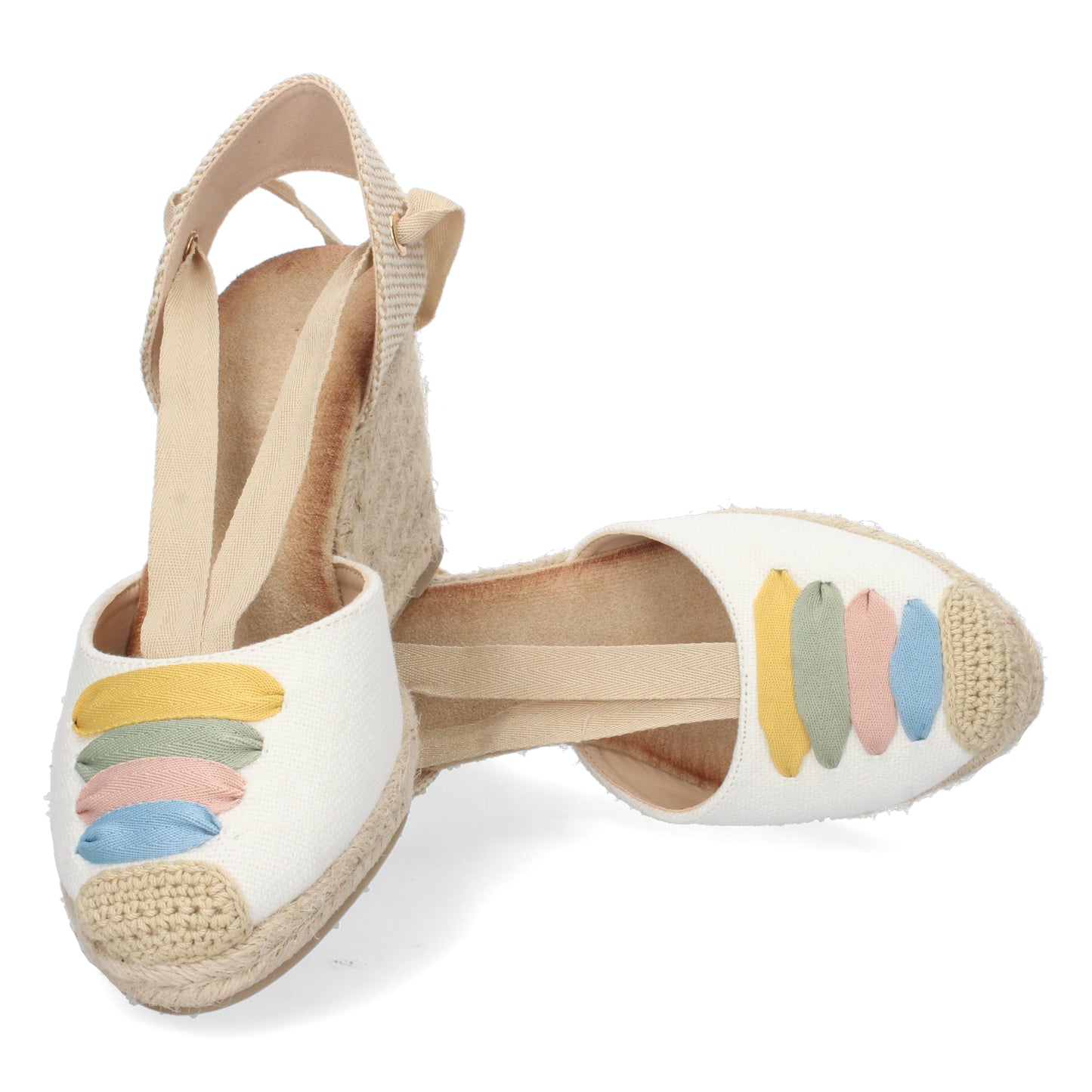 Sandalias de cuña, alpargatas de cuña, sandalias esparteras, sandalias tendencia verano 2023, descubre los cupones descuento de Let’s Secrets 1A-1645-Multi