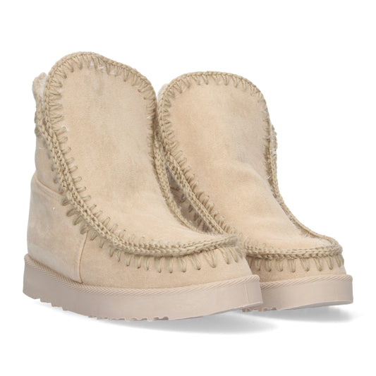Botín Plano para Mujer Estilo Australiano Material Aterciopelado Forrado de Pelo de Punta Redonda color Beige