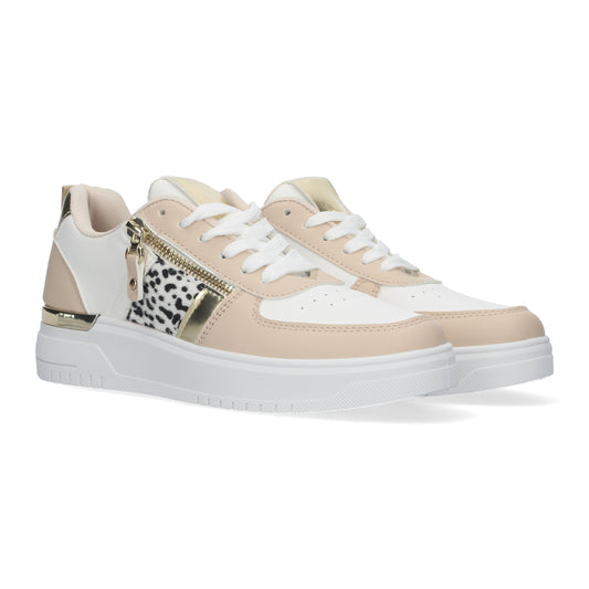Zapatillas de mujer cómodas de color blanco con detalles de animal print y dorado y adorno de cremallera dorada
