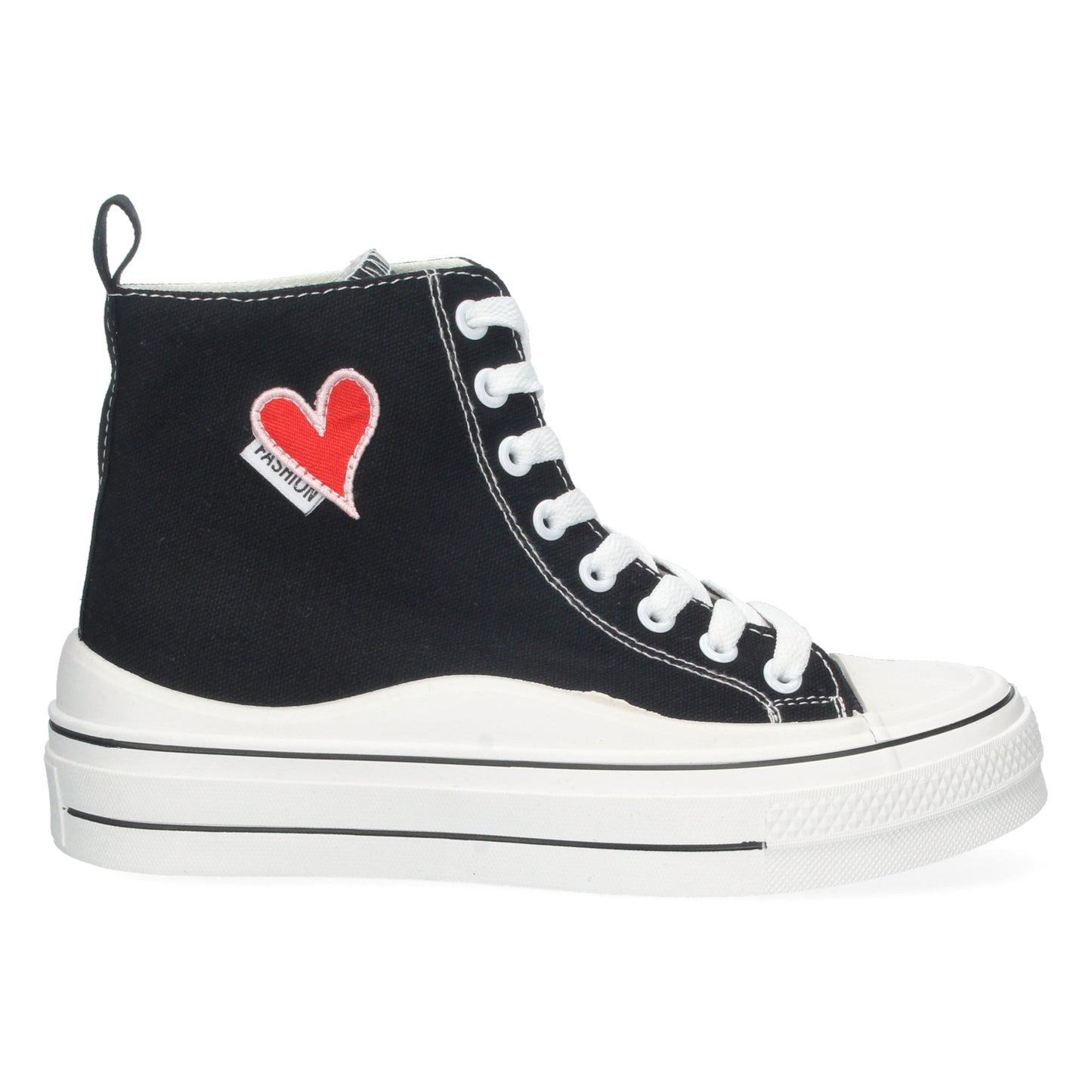 Zapatilla estilo Tenis color Negro Abotinada para Mujer Cómoda Detalle de Corazón Bordado Material de Lona y Cierre de Cordones
